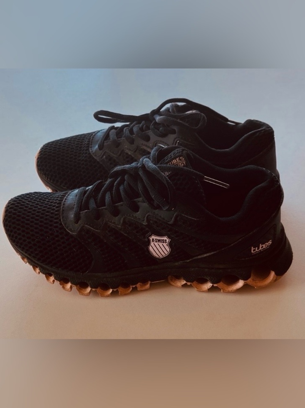K-Swiss Tubes 200 Sneakers Black & Pink 2010 Original Release Women’s Size 6